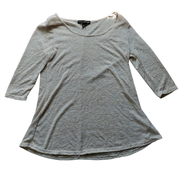 living doll Tops - Living Doll Flowing Shirt with 3/4 sleeves size Large